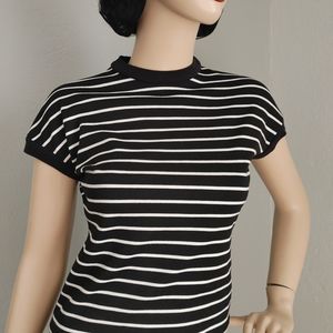 Freddie's of Pinewood black& white striped top in Large